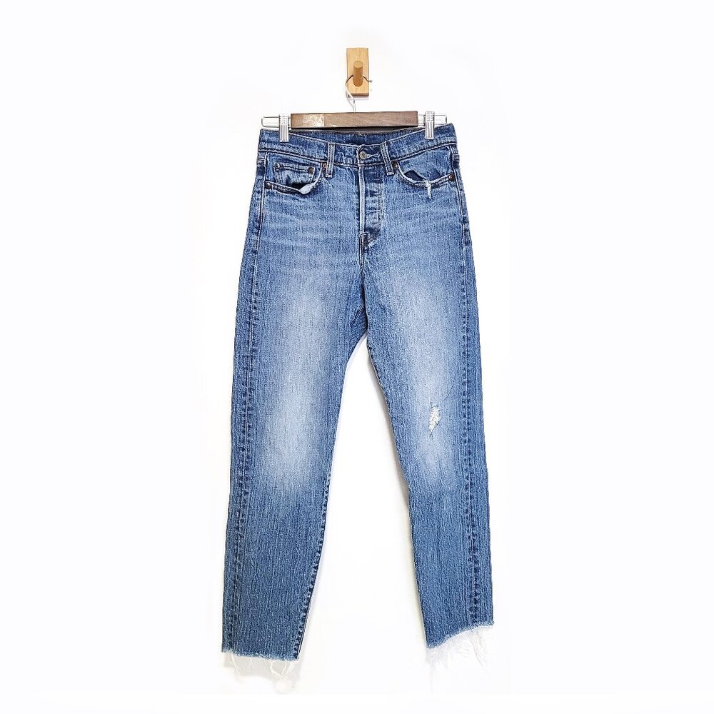 Levi's  Wedgie Icon Fit High Rise Medium Wash Ankle Jeans - Size 28